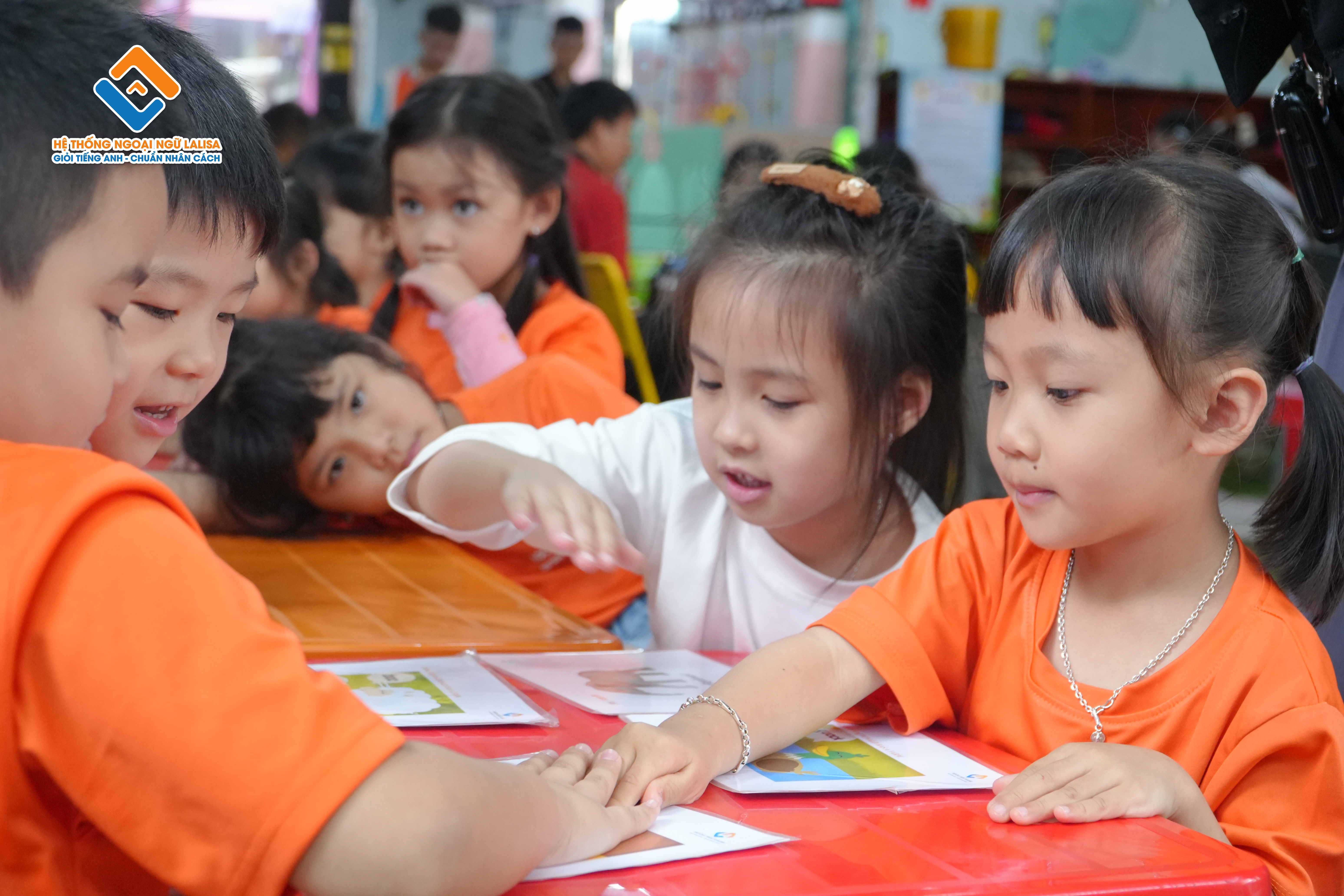 Có nên cho trẻ học tiếng Anh từ 2,5 tuổi?