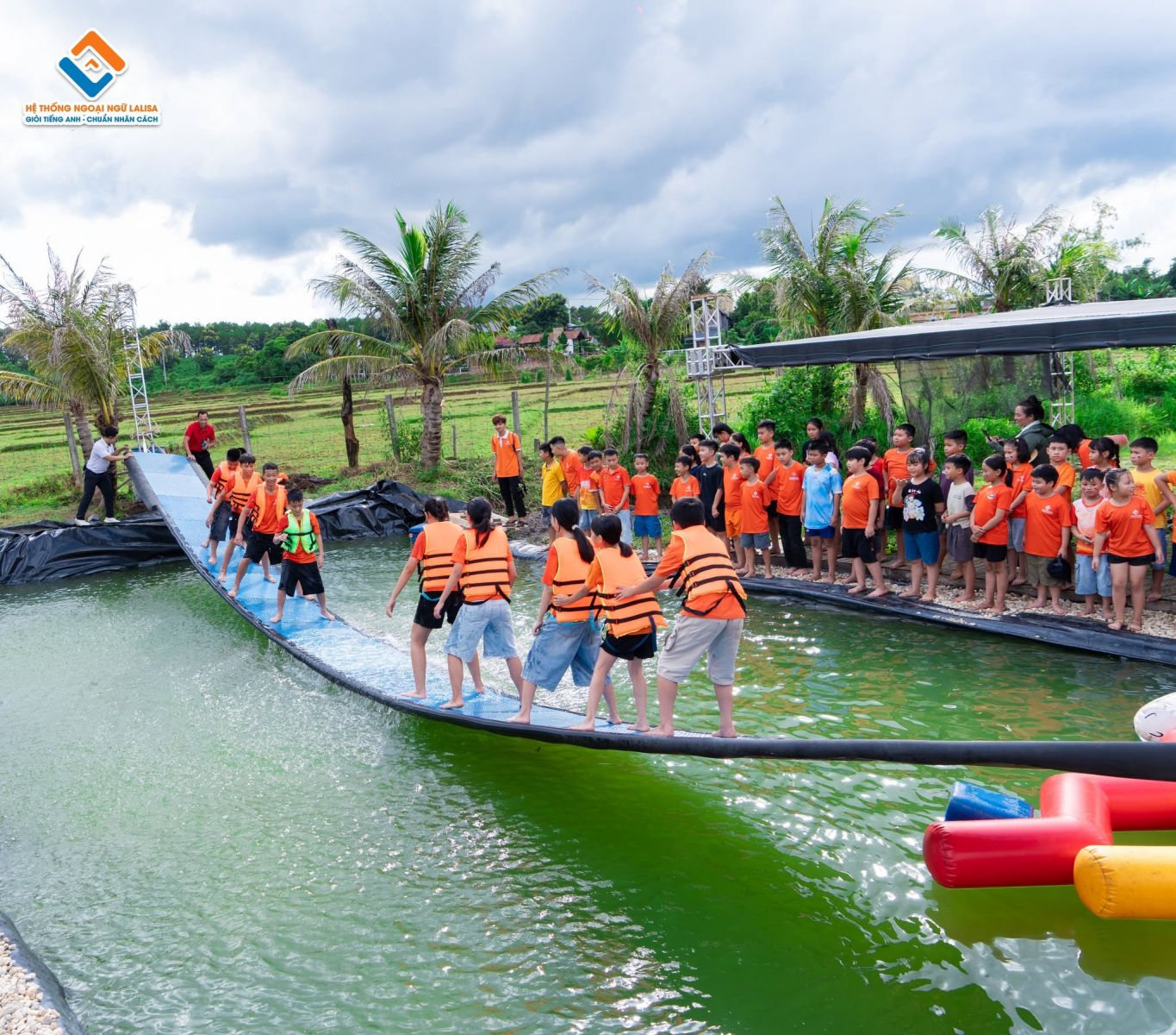 Phương pháp học tiếng Anh cho trẻ 2,5 tuổi qua chơi và trải nghiệm