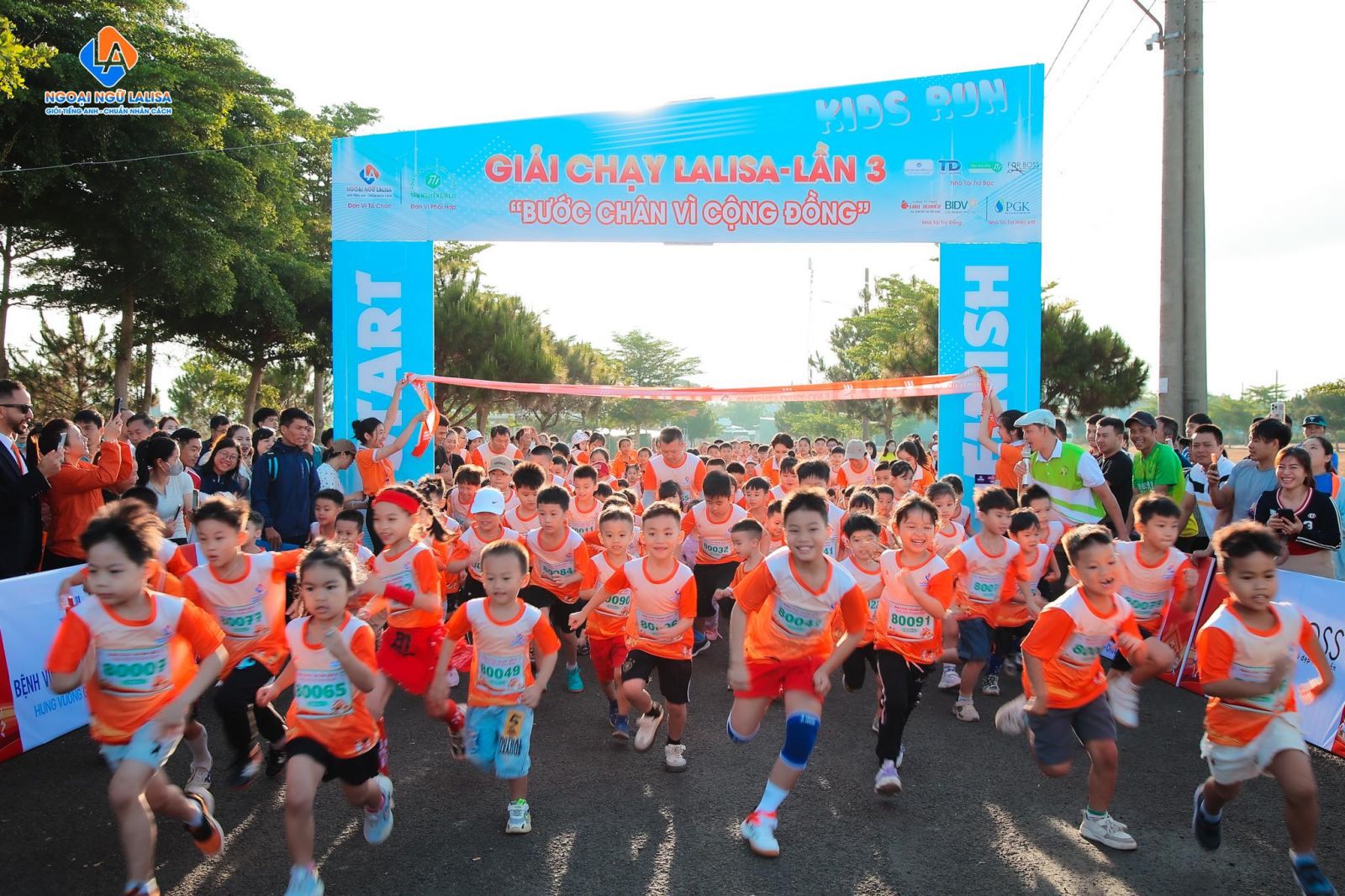 Trung Tâm Tiếng Anh Gia Lai Uy Tín — Hệ thống Ngoại ngữ Lalisa